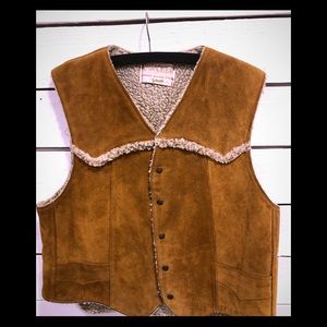 Men’s suede vest